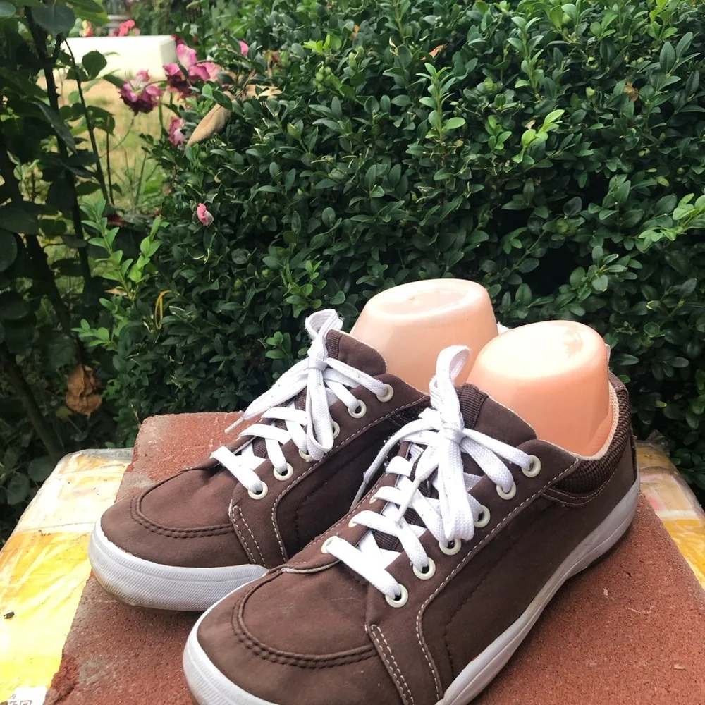 Keds Arch Support Women’s Brown Lace-Up Canvas Sneakers Size 7.5
